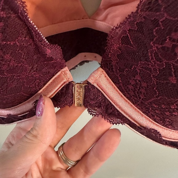 Date Push Up Lace Front-Closure Bra in Burgundy 34DD - Picture 6 of 9